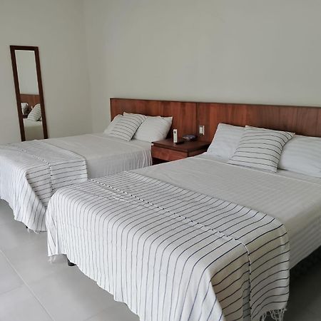 Deluxe Apartments Azure Bacalar Eksteriør billede